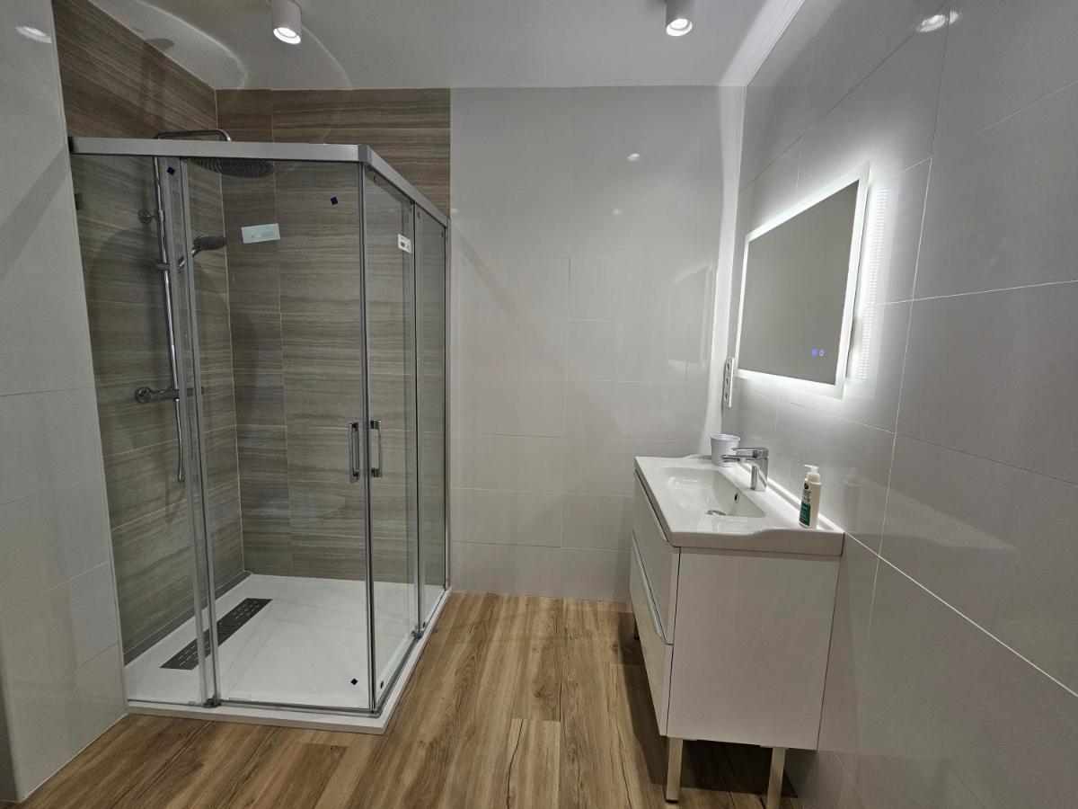 Apartment En El Centro - Plaza De Amboage - Wifi *