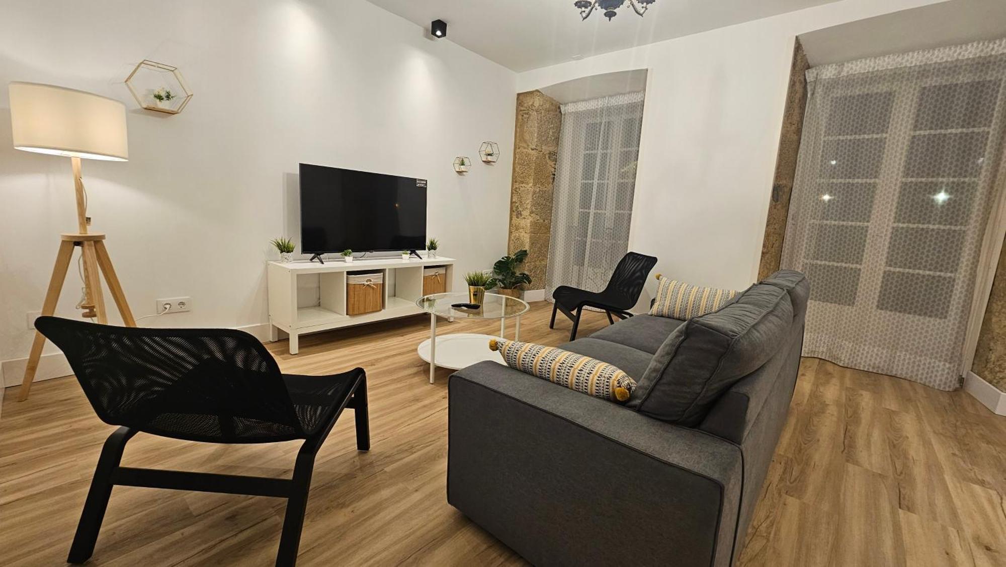 En El Centro - Plaza De Amboage - Wifi Apartment