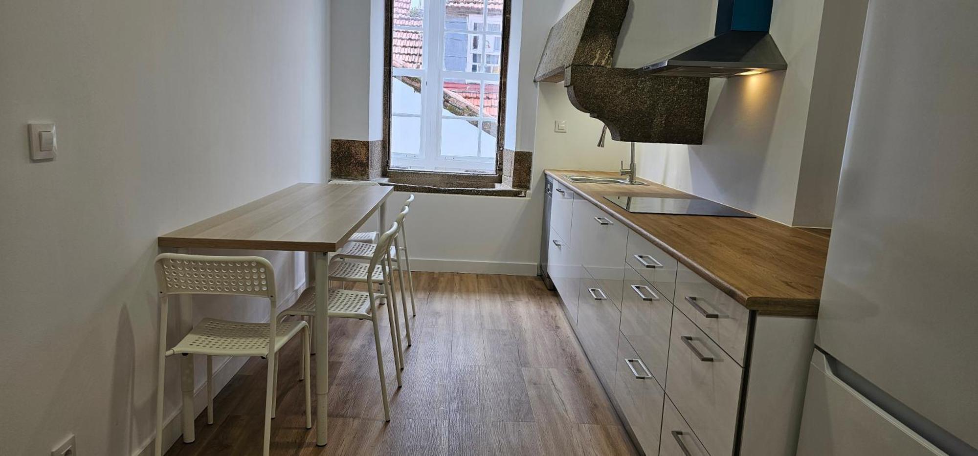 En El Centro - Plaza De Amboage - Wifi Apartment Ferrol