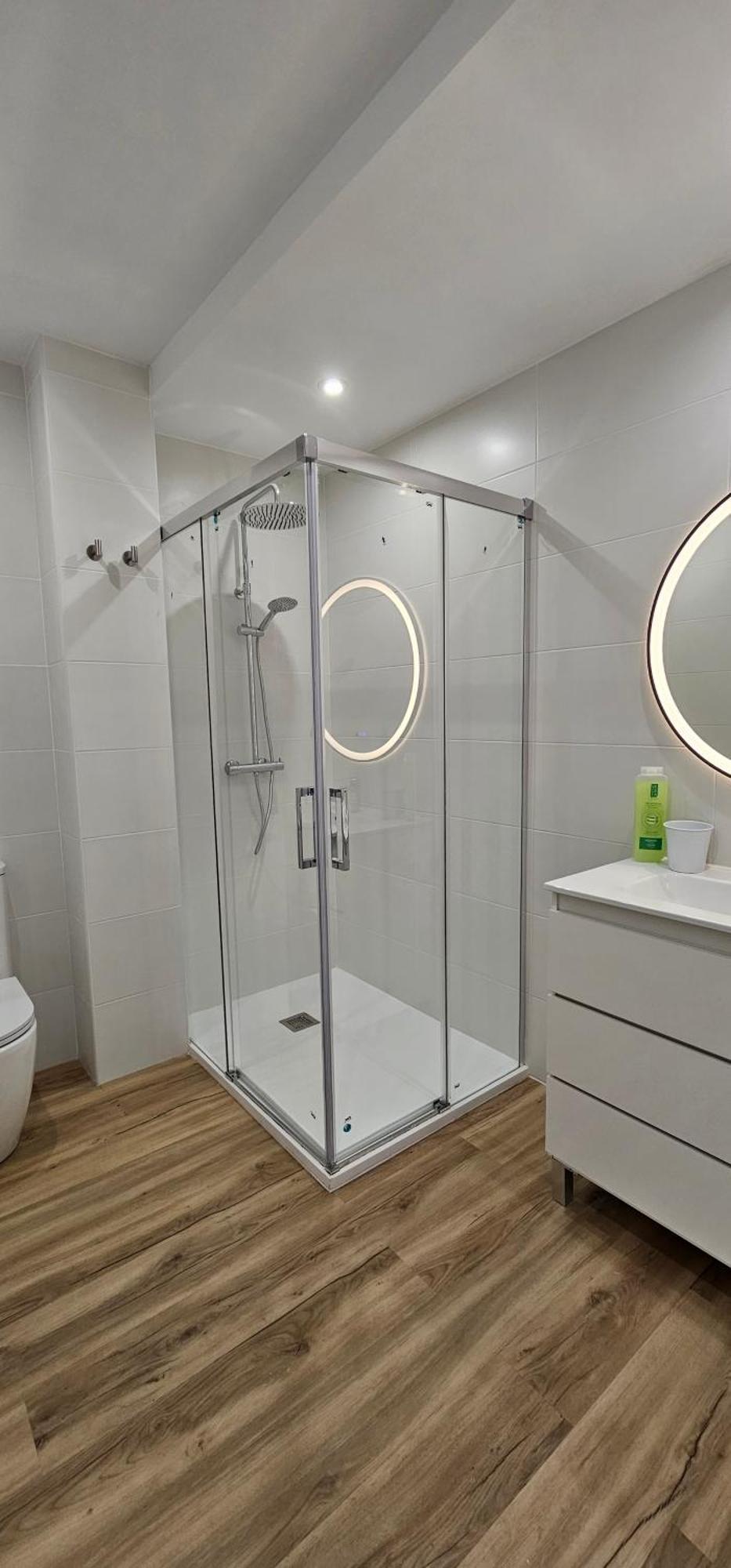 Apartment En El Centro - Plaza De Amboage - Wifi *